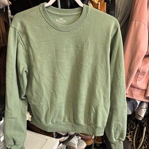 Hollister Green Crewneck Sweater Soft Relaxed Fit